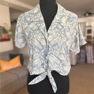 MOD REF - Aloha Friday button up crop!